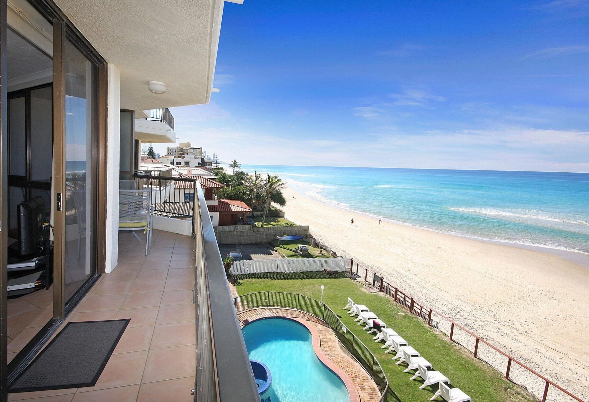 Spindrift On The Beach - Absolute Beachfront Mermaid Beach Bagian luar foto