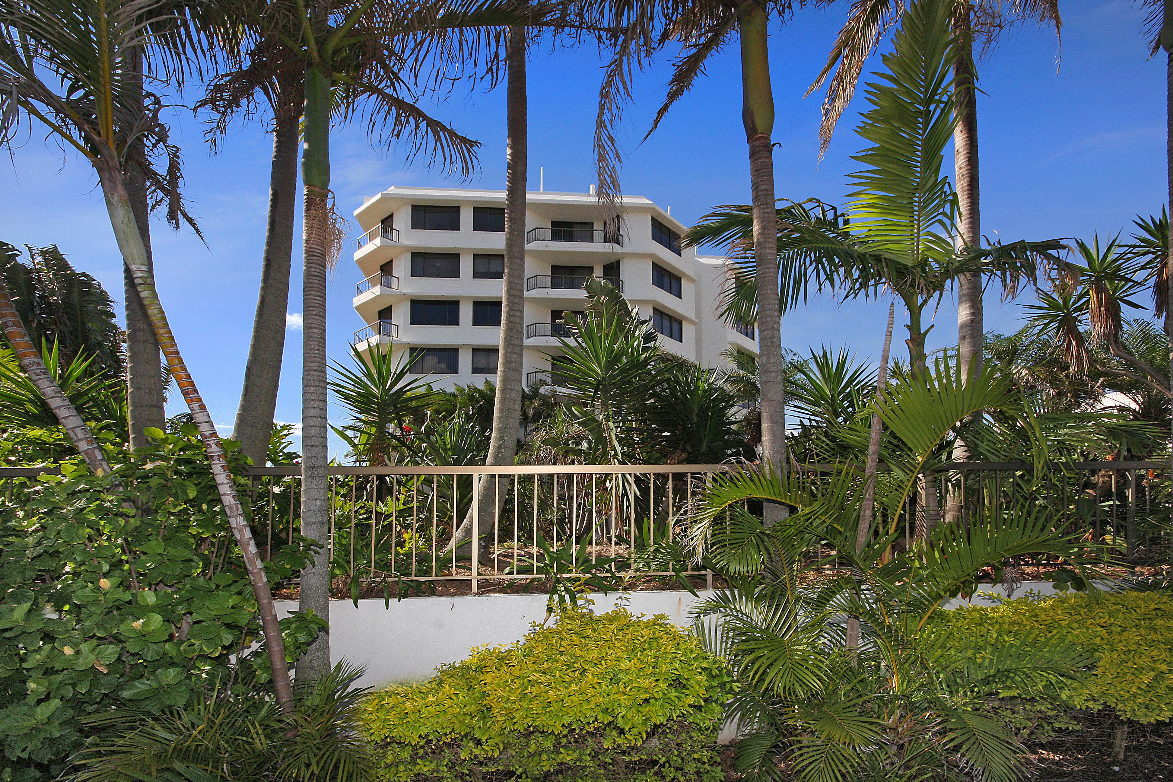 Spindrift On The Beach - Absolute Beachfront Mermaid Beach Bagian luar foto
